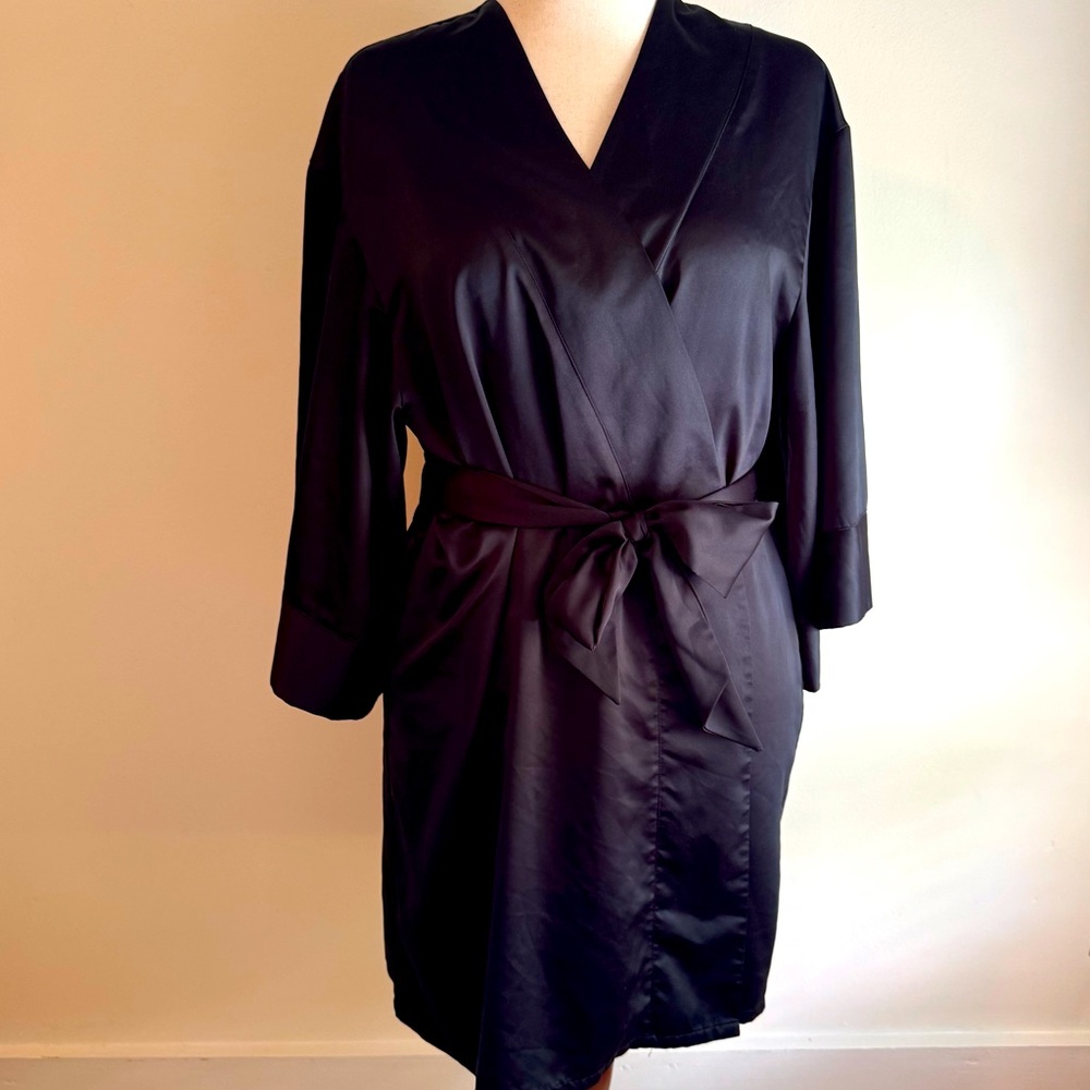 ThirdLove Black Satin Robe – One Size, Never Worn
